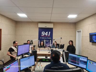 LS: Vereadores eleitos do programa Parlamento Jovem visitaram a Campo Aberto FM